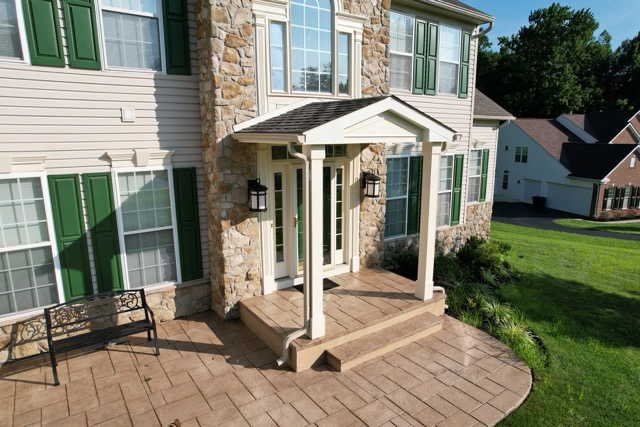 portico style deck